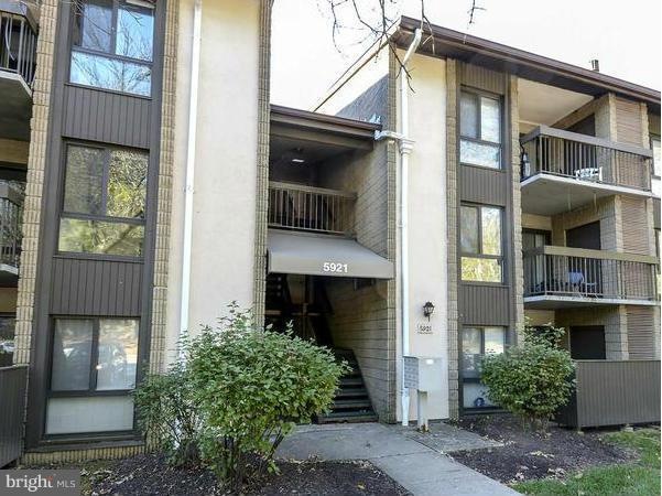 5921 Tamar Dr, Columbia, MD 21045 - photo 1