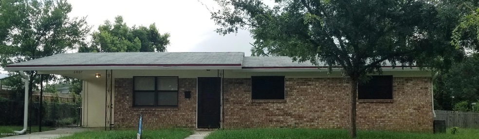 6807 Blanco Ct, Jacksonville, FL 32210 - photo 1