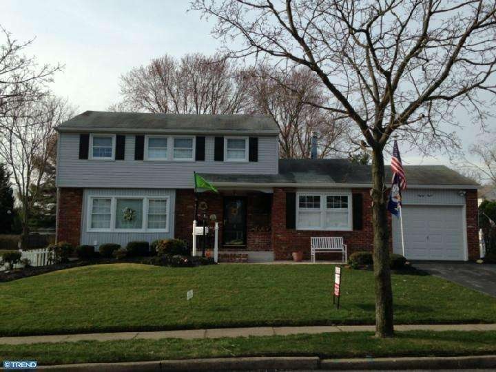 88 Greenwood Dr, Blackwood, NJ 08012 - photo 1