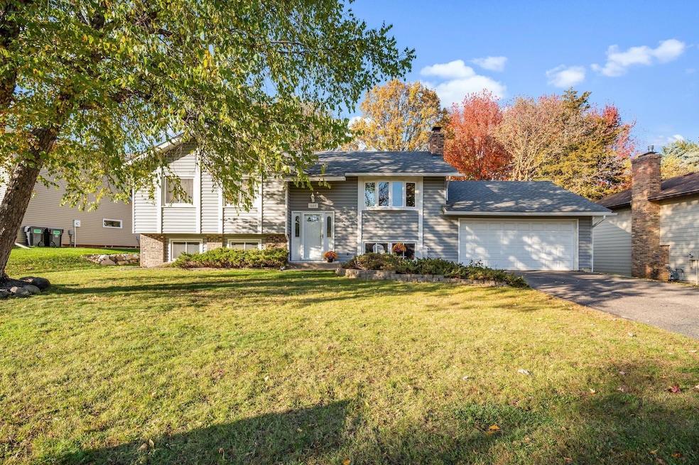 1669 Walnut Ln, Saint Paul, MN 55122 - photo 1