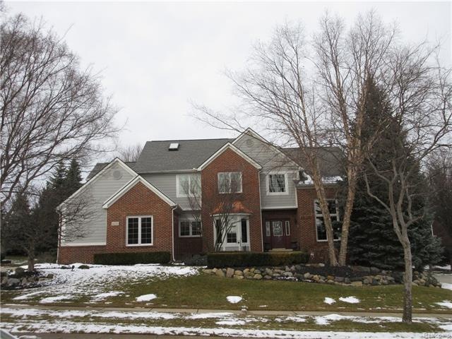 45836 Ashford Circle, Novi
