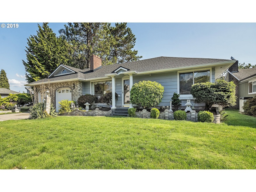 2849 Maple St, Longview, WA 98632 - photo 1