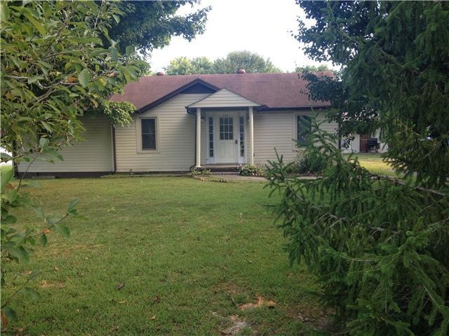 Welcome home to 916 Ragsdale Rd nestled amongst beautiful trees!