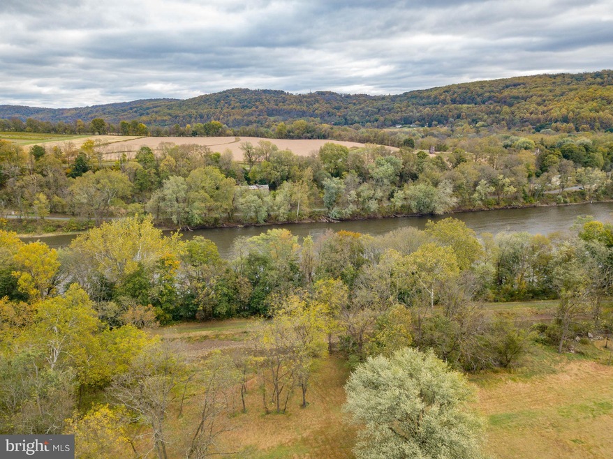 0 Easton Rd unit PABU483394, Riegelsville, PA 18077 - photo 1
