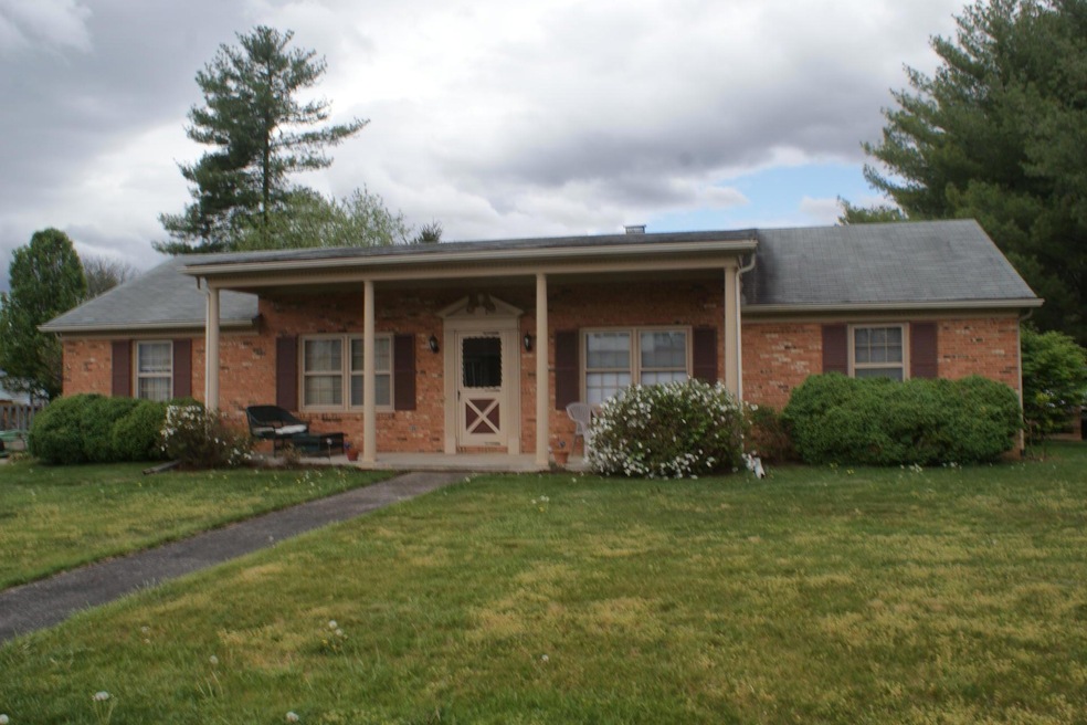 1711 Ridgevue Ave
