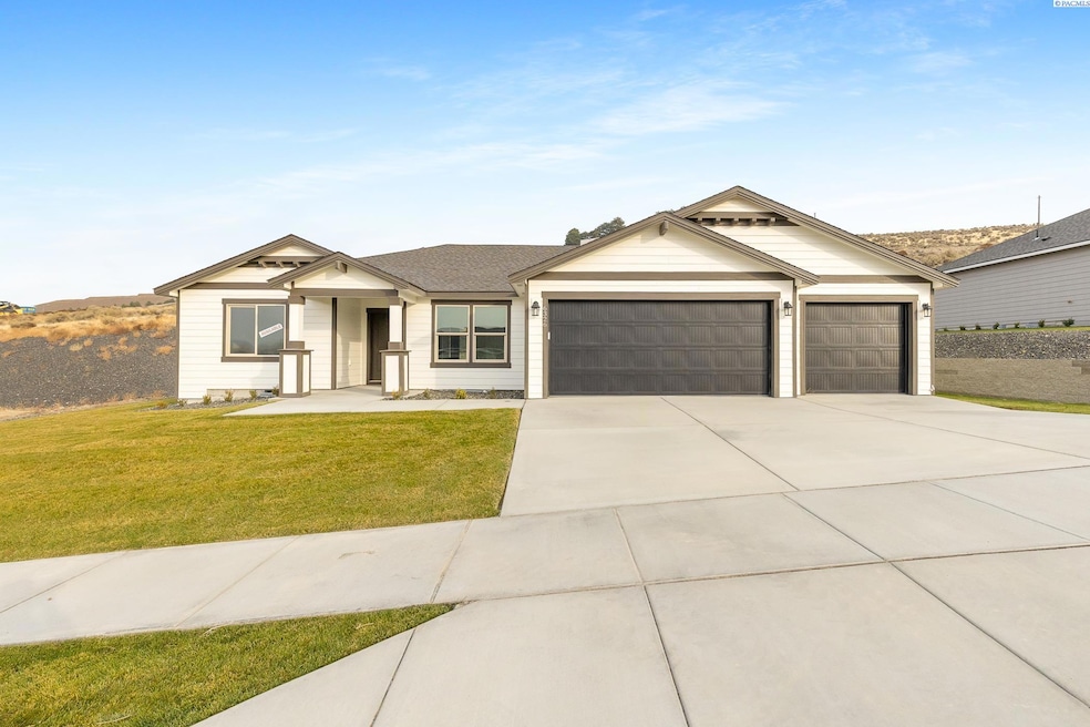 6326 W 28th Ave, Kennewick, WA 99338 - photo 1