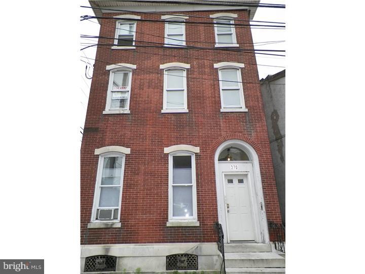 370 E Penn St, Norristown, PA 19401 - photo 1