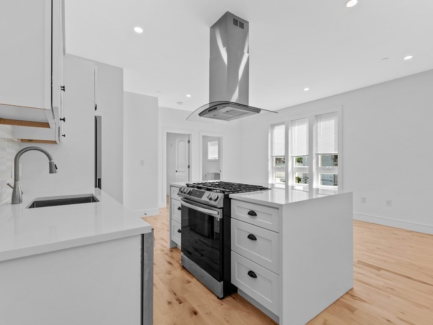 178 Washington Ave unit 205, Chelsea, MA 02150 - photo 1