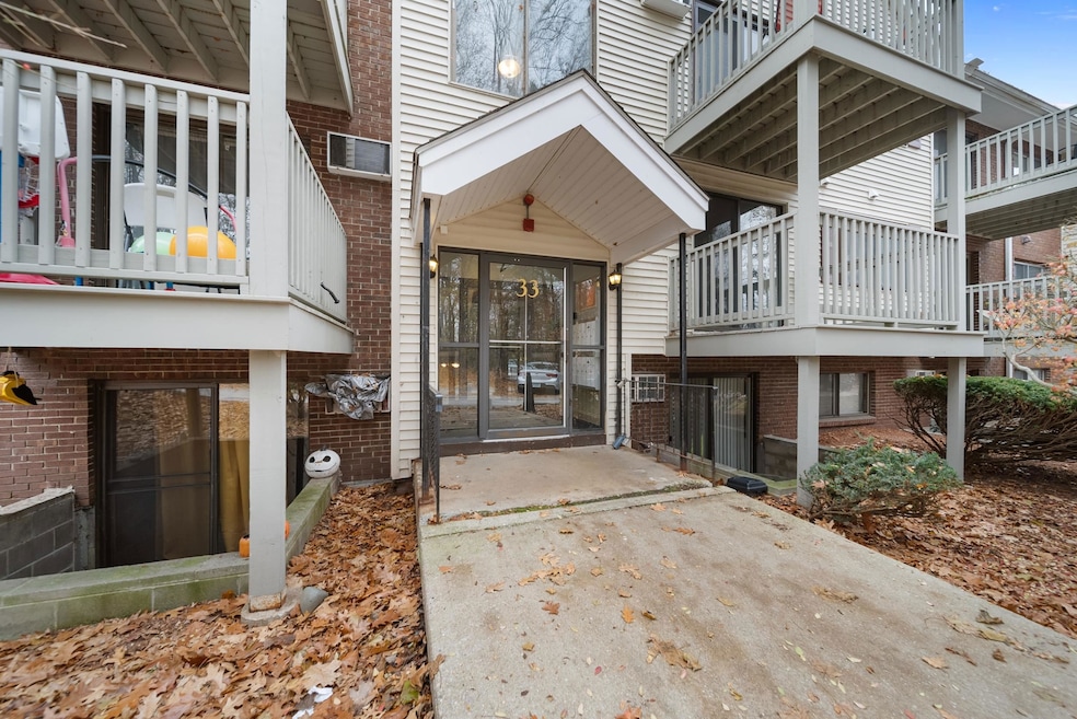 33 Andrew St unit 26, Manchester, NH 03104 - photo 1