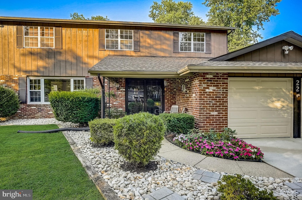 22 Downing St, Cherry Hill, NJ 08003 - photo 1