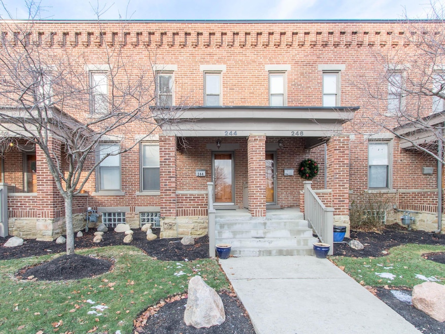 244 Hanford St unit 244, Columbus, OH 43206 - photo 1