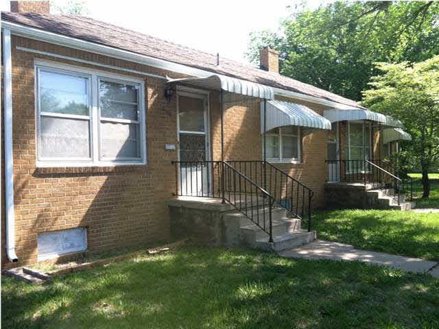 Front of 4322/4320 Murdock