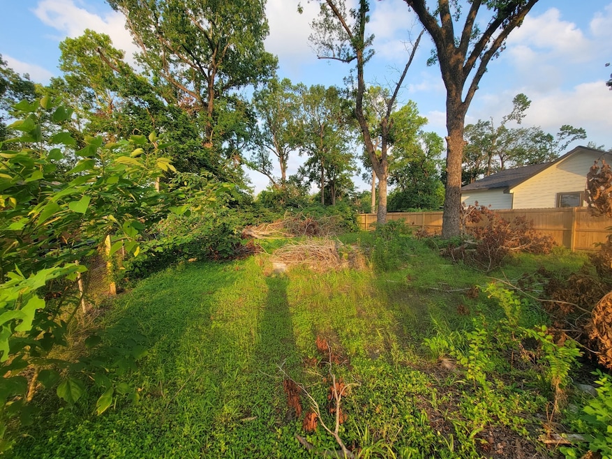 9410 Firnat St, Houston, TX 77016 - photo 1