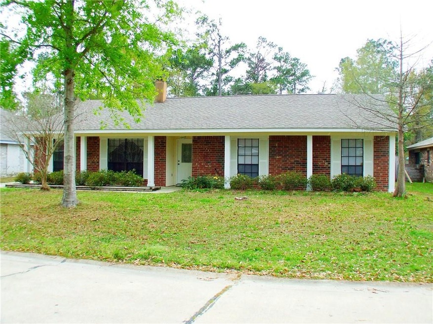 223 Lake Tahoe Dr, Slidell, LA 70461 - photo 1