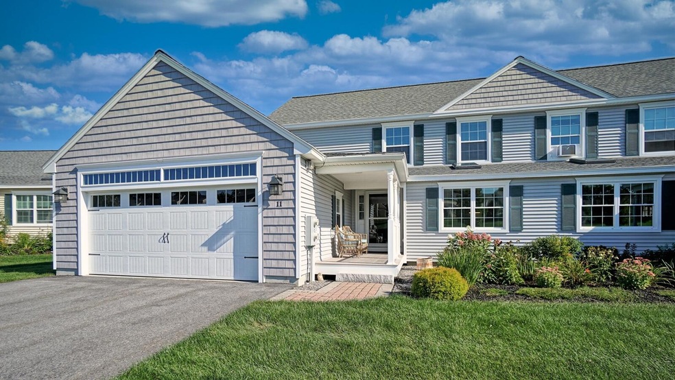 11 Summer field Court, Gorham (2)