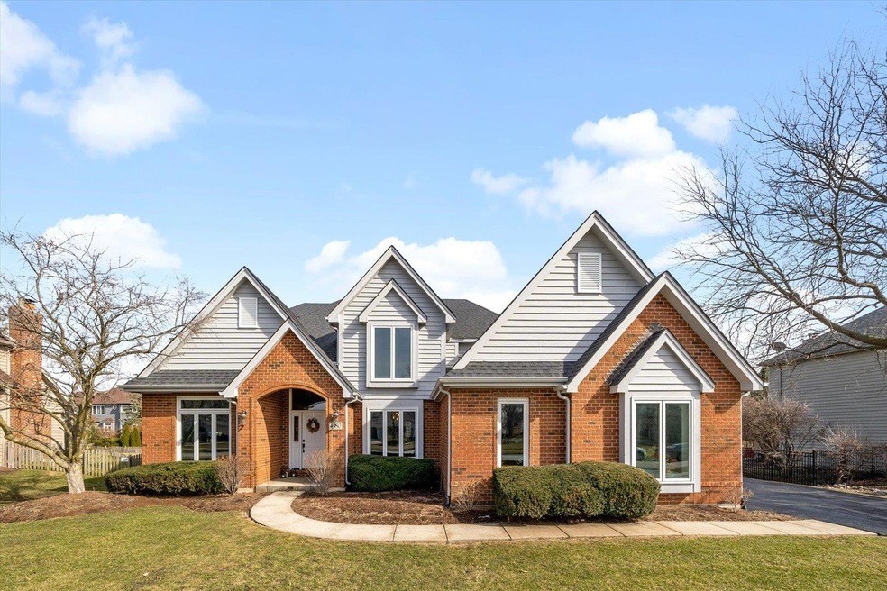 4380 Camelot Cir, Naperville, IL 60564 - photo 1