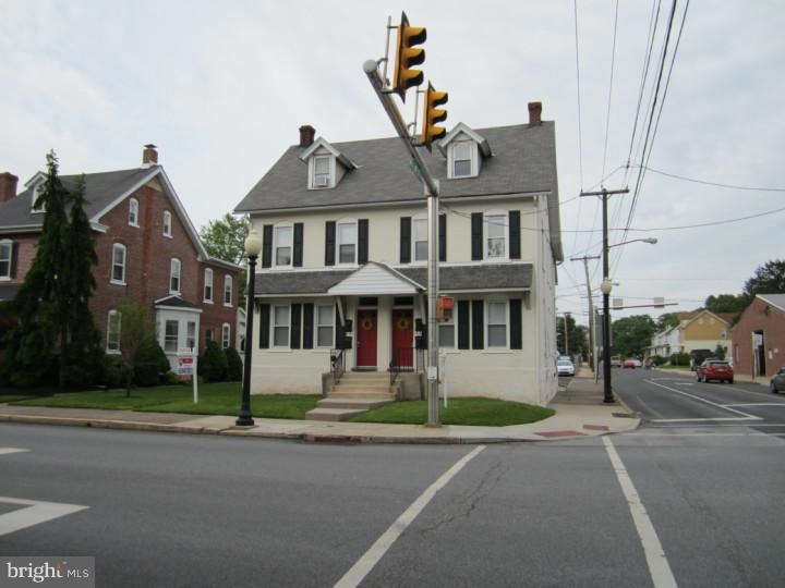 233 E Main St unit 2ND FL, Lansdale, PA 19446 - photo 1