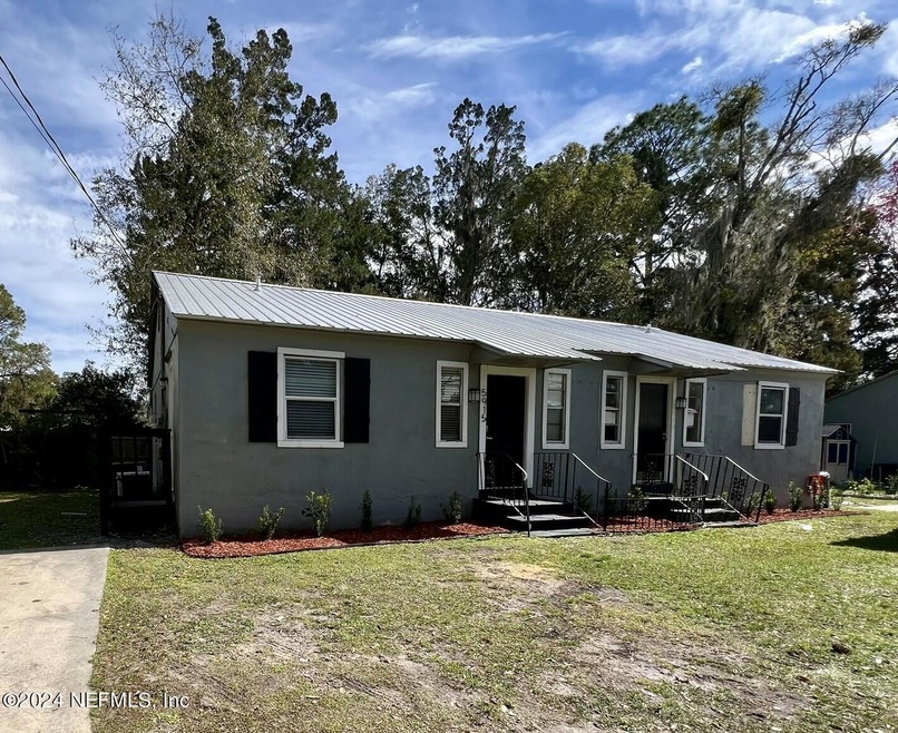 5915 Wilmar Rd W, Jacksonville, FL 32244 - photo 1