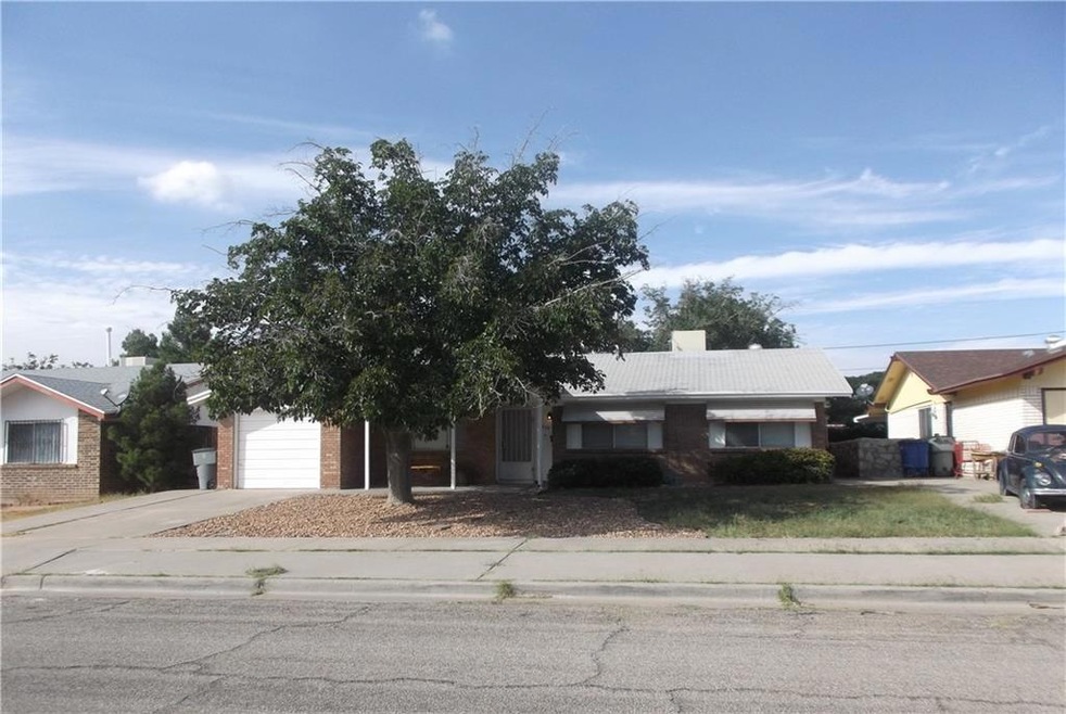 10229 Dunbarton Dr, El Paso, TX 79925 - photo 1