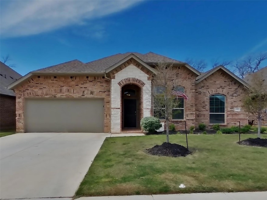 133 Colonial Dr, Joshua, TX 76058 - photo 1