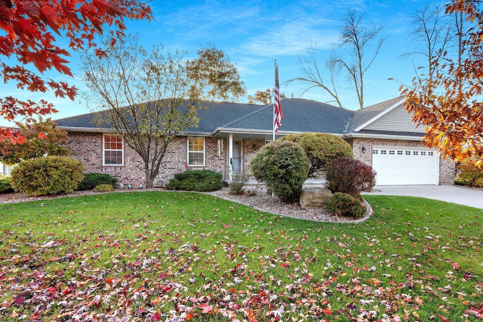 Under Contract $439,900