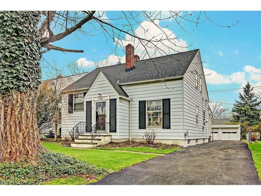 Welcome to 1704 Oakmount Rd. on one of the prettie