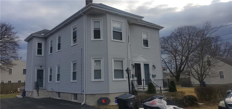 83 Lee St unit 2, Pawtucket, RI 02861 - photo 1