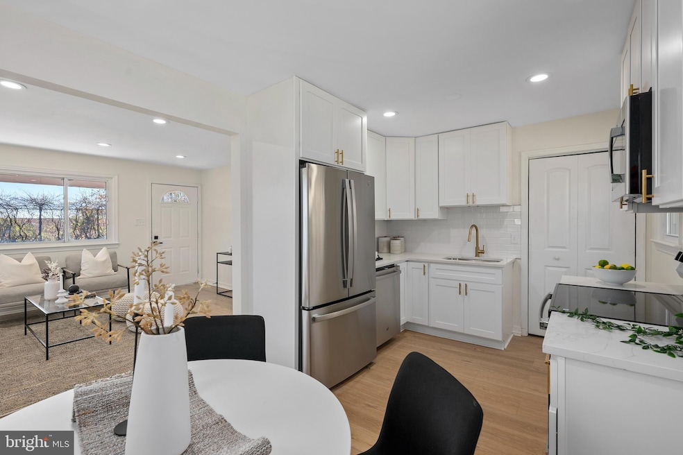 5438 Odell Rd, Beltsville, MD 20705 - photo 1