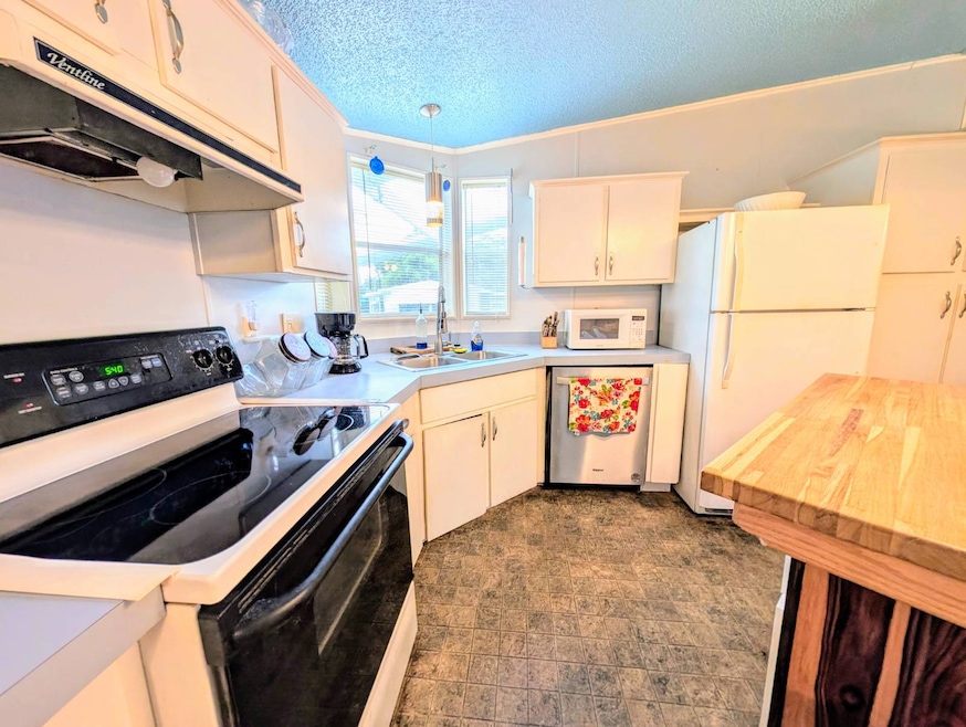 1510 Ariana St unit 242, Lakeland, FL 33803 - photo 1