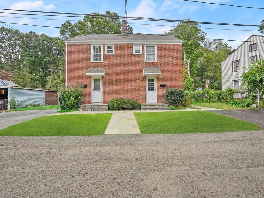 146 Dupont Place unit 146, Bridgeport, CT 06610 - photo 1