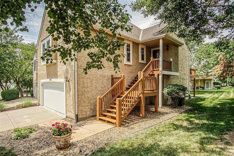 9205 Loiret Blvd, Lenexa, KS 66219 - photo 1