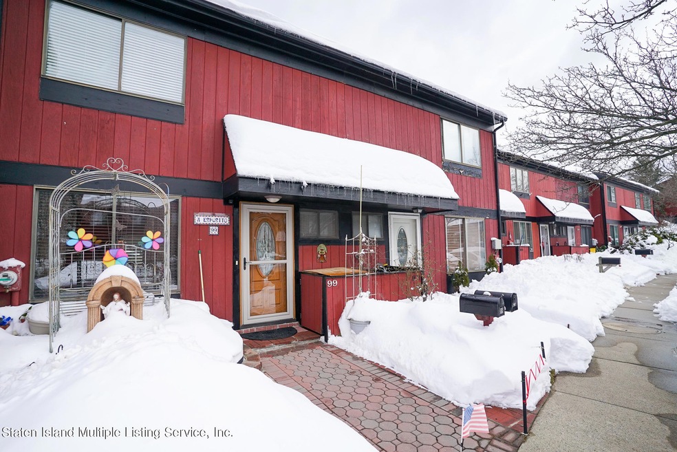 99 Arrowood Ct, Staten Island, NY 10309 - photo 1