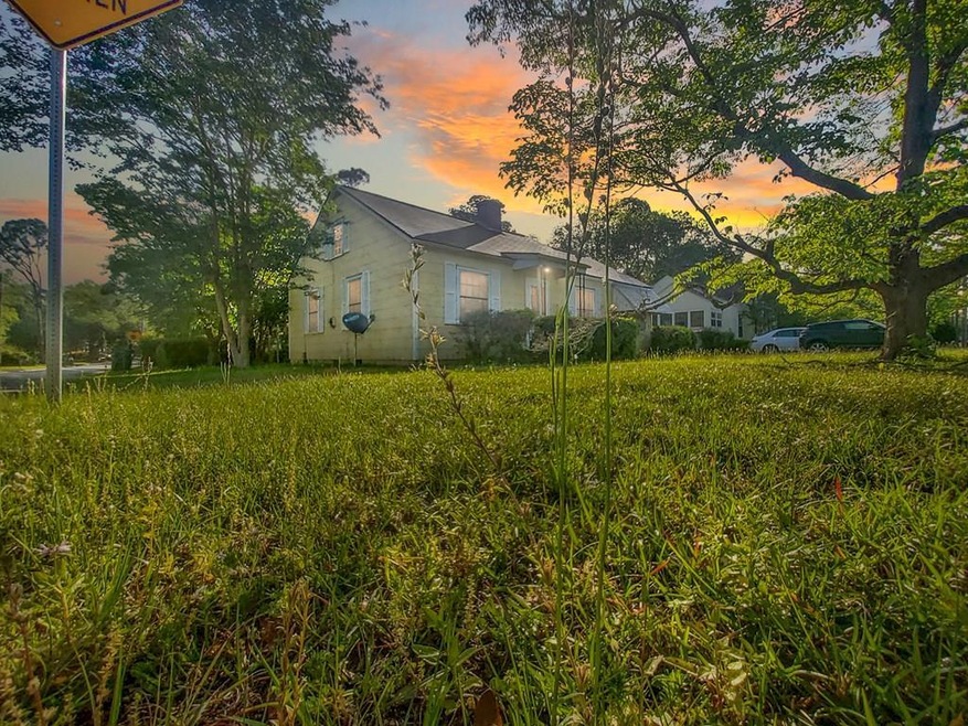 1319 Eager Dr, Albany, GA 31707 - photo 1