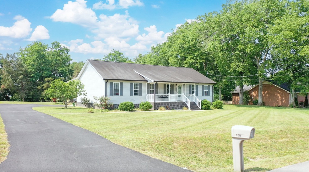 101 Edgeview Dr, Shelbyville, TN 37160 - photo 1