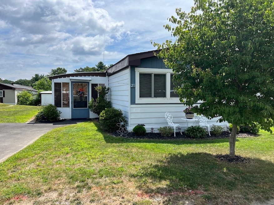 21 2nd Ave, Westfield, MA 01085 - photo 1