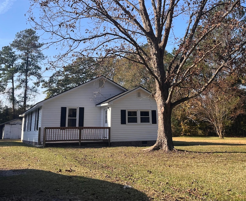 1060 Boulevard Rd, Sumter, SC 29153 - photo 1