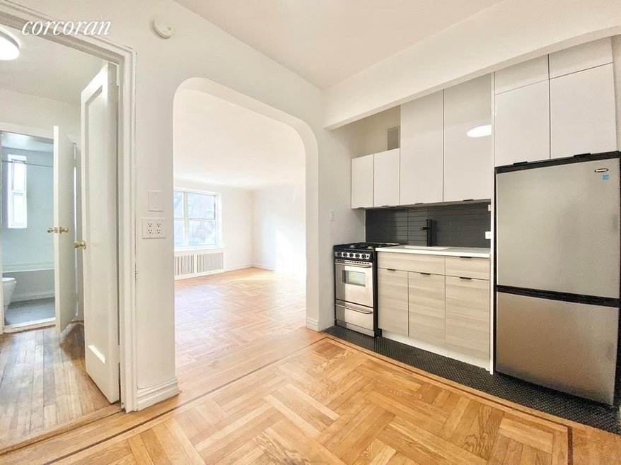 4300 Broadway unit 1C, New York, NY 10033 - photo 1