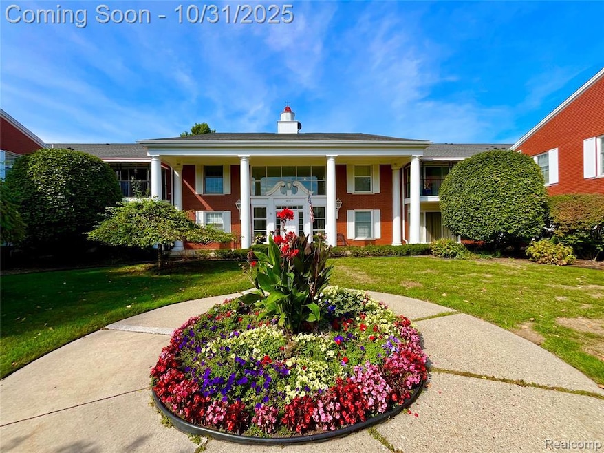 19710 Beverly Manor- great location w/Birmingham Schools