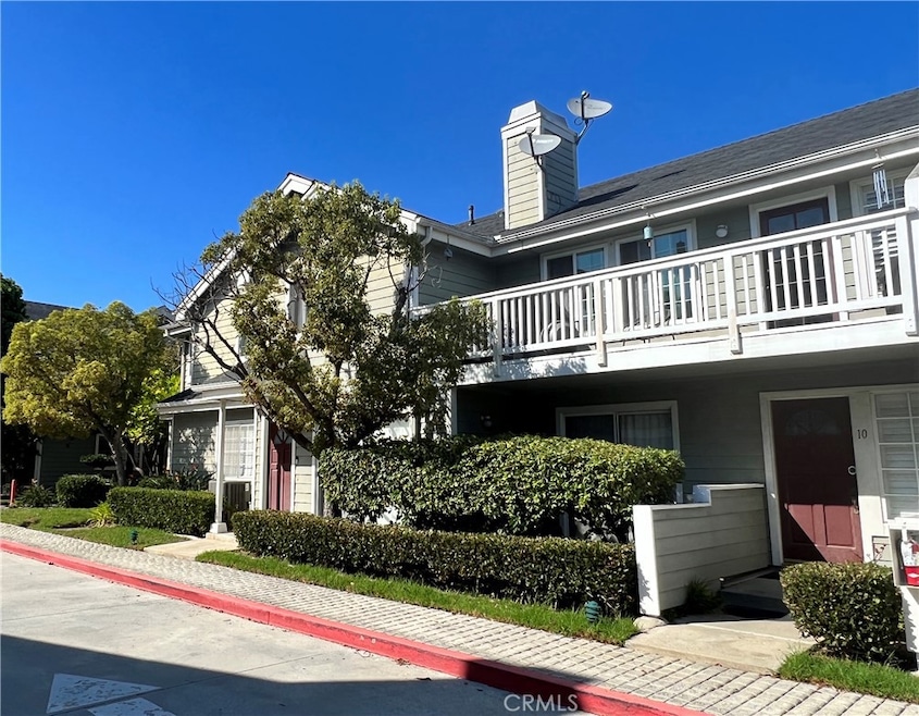 22031 Main St unit 10, Carson, CA 90745 - photo 1