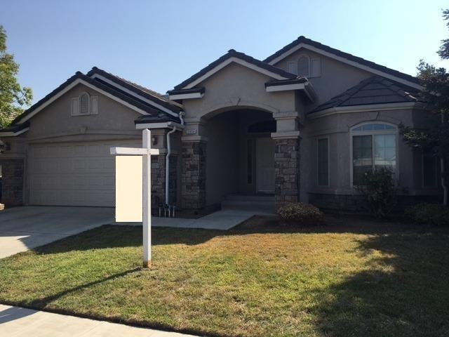 2898 N Apricot Ave, Fresno, CA 93727 - photo 1