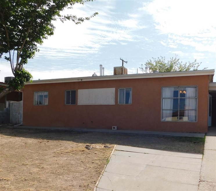 1004 Hendrix Ave, Alamogordo, NM 88310 - photo 1