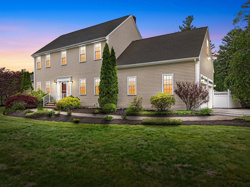 55 Arbor Rd, Uxbridge, MA 01569 - photo 1