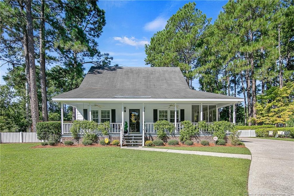 727 Shopton Ct, Fayetteville, NC 28303 - photo 1