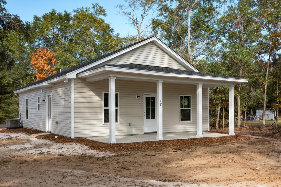 905 Ralph Nesbit Rd, Awendaw, SC 29429 - photo 1