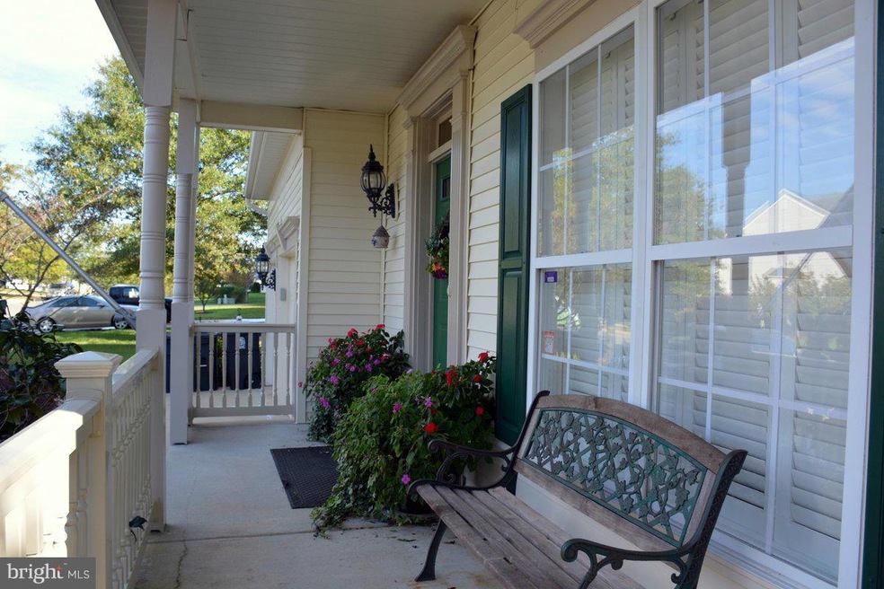 8805 Sumner Grove Dr, Laurel, MD 20708 - photo 1