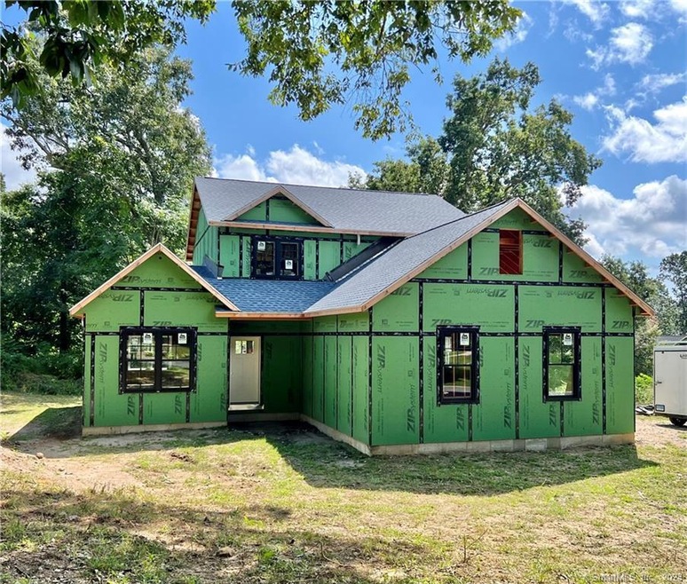 4 Red Oak Ln, Pawcatuck, CT 06379 - photo 1