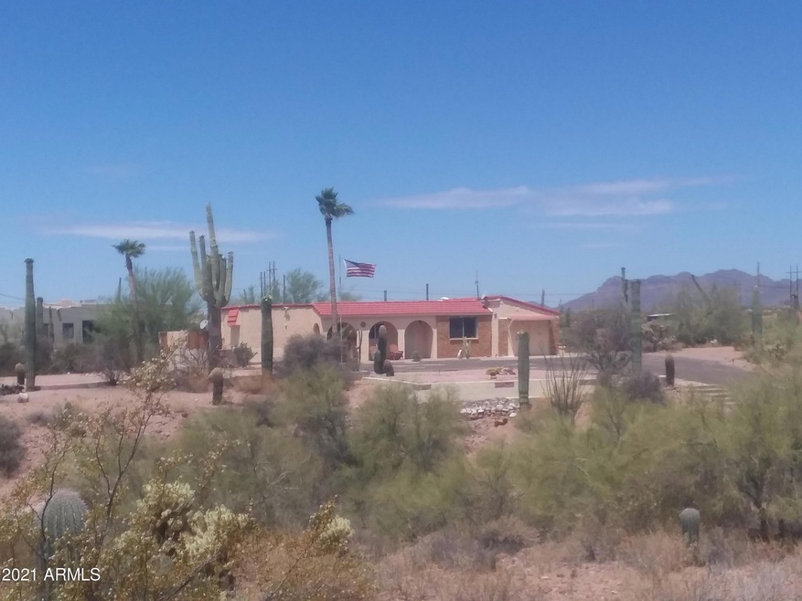 Boyd house from road