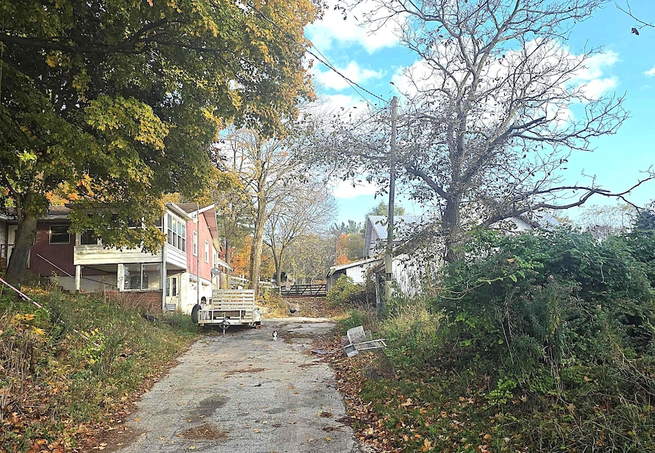 For Sale $100,000 • Co-Listing Agent