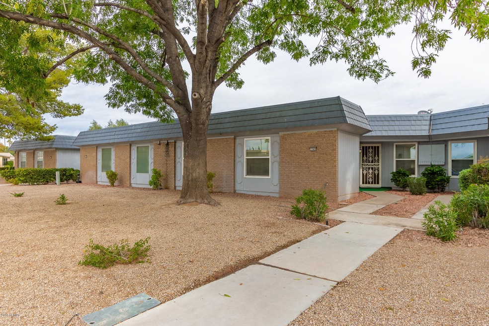 17469 N 105th Ave, Sun City, AZ 85373 - photo 1