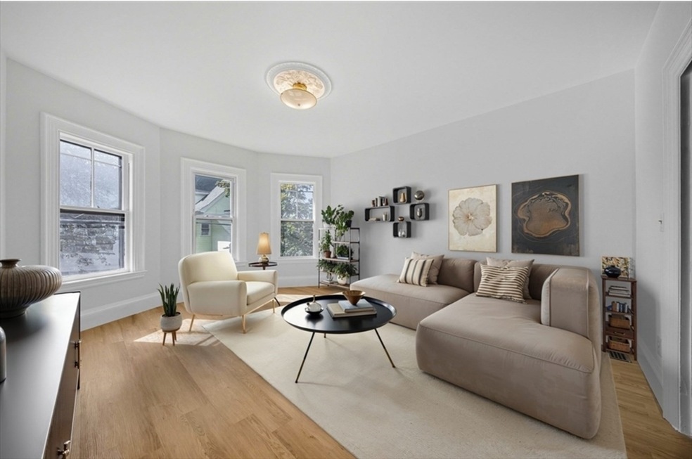 21 Wolcott St unit 21, Malden, MA 02148 - photo 1